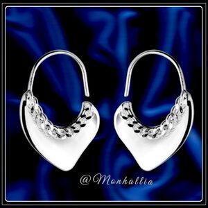 925 SILVER STERLING MINIMALIST CHAIN MOD SHARK HEART HOOK EARRINGS